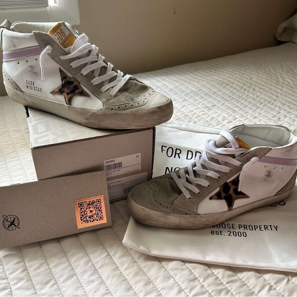 Golden Goose MidStars, like new condition, only worn twice!